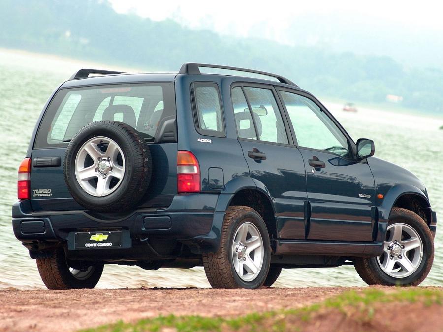  Chevrolet Tracker 2001 года  (фото 5 из 6)